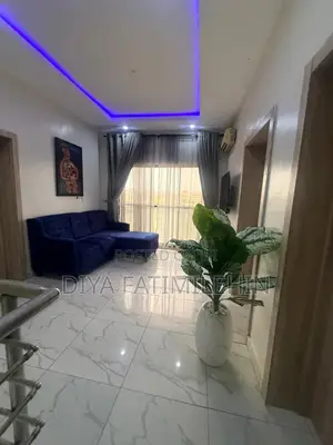 3bdrm Duplex in Ogombo for sale