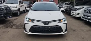 Toyota Corolla LE 2024 White