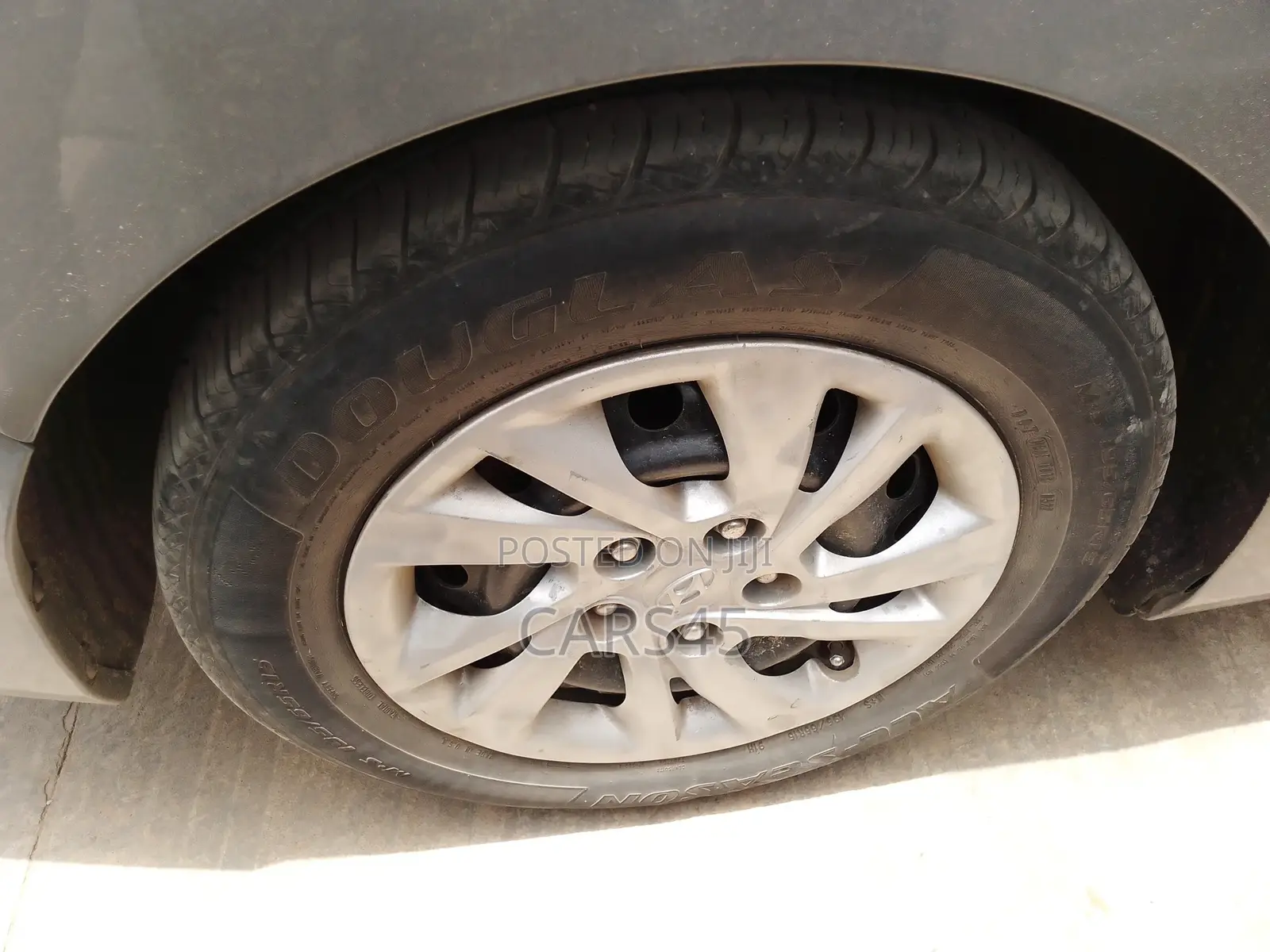 Hyundai Elantra 2011 Gray
