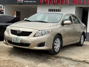 Toyota Corolla 2009 Gold