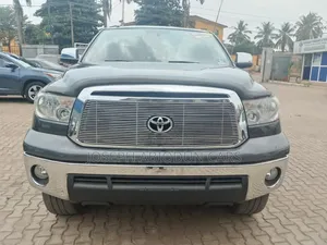 Toyota Tundra CrewMax 4x4 Limited 2012 Gray