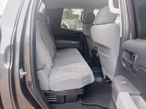 Toyota Tundra CrewMax 4x4 Limited 2012 Gray
