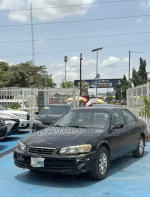 Toyota Camry LE 4dr Sedan (2.2L 4cyl 4A) 2000 Black