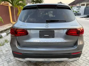 Mercedes-Benz GLC-Class 2020 Beige