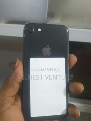 Apple iPhone 8 64 GB Black