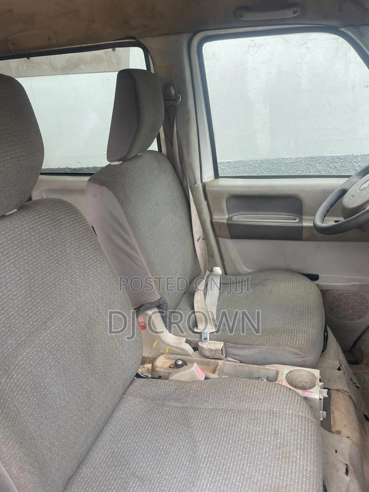 Suzuki APV Minibus 2018 Yellow