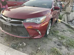 Toyota Camry 2016 Red