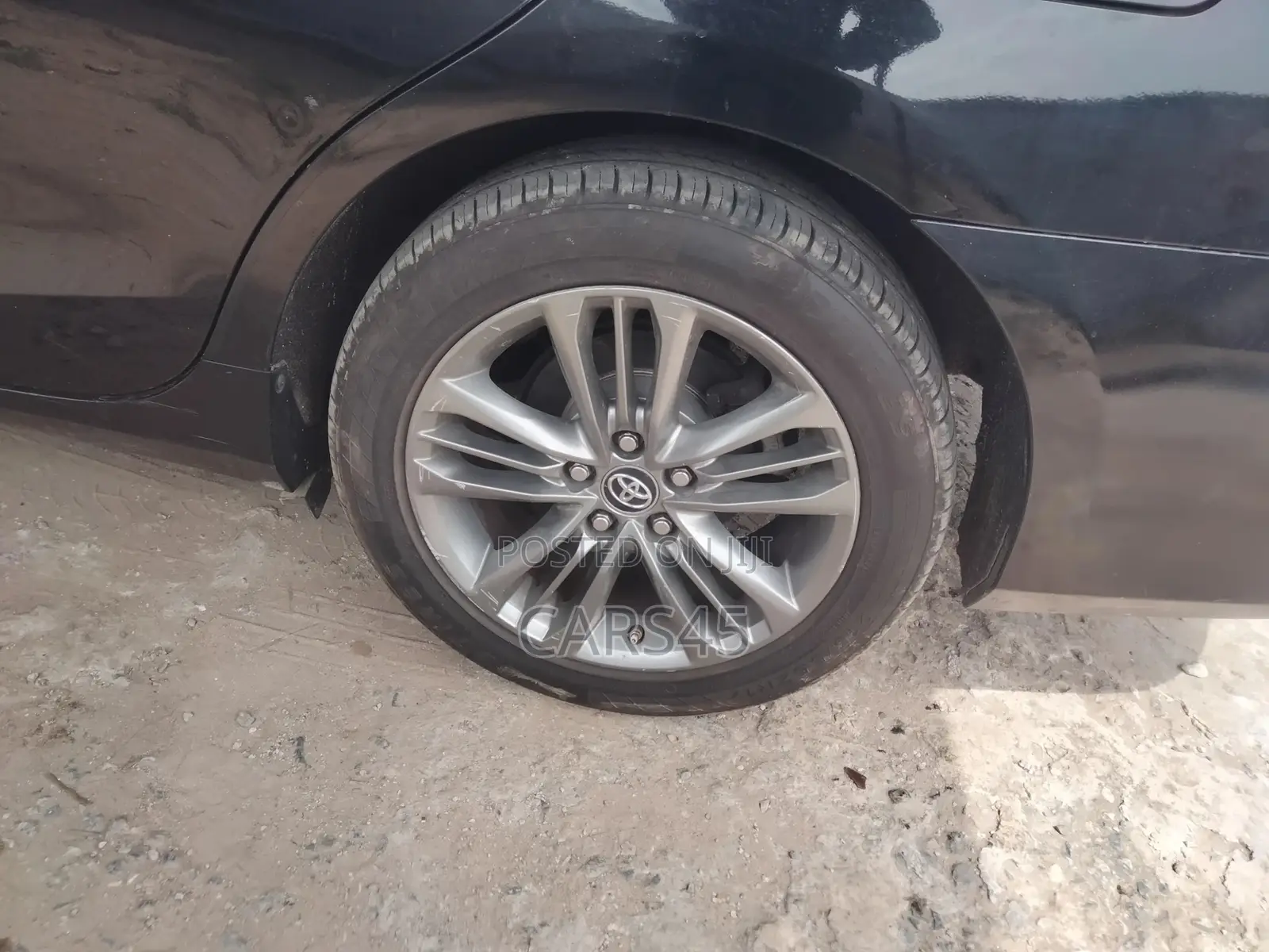 Toyota Camry 2017 Black