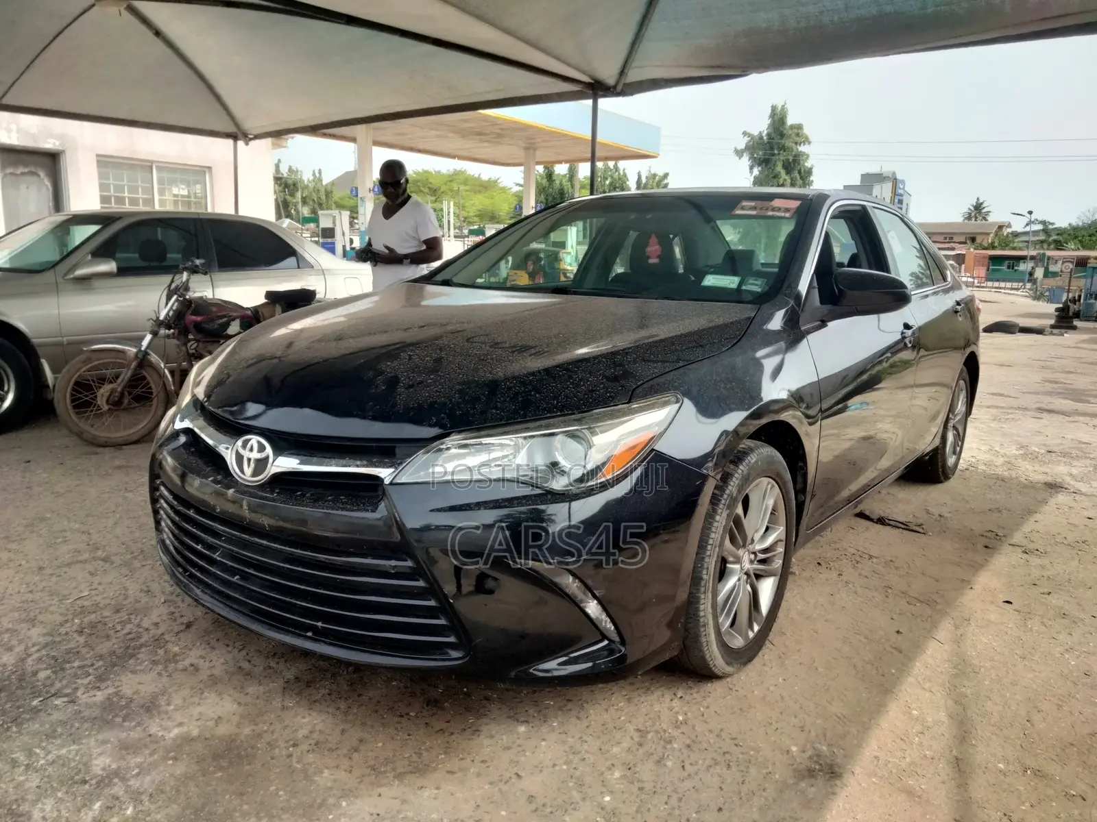 Toyota Camry 2017 Black