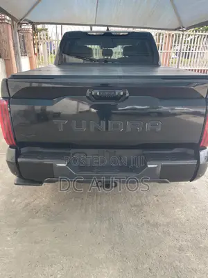 Toyota Tundra 2023 Black
