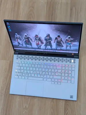 Laptop Alienware M17 R4 32GB Intel Core i7 SSD 1T