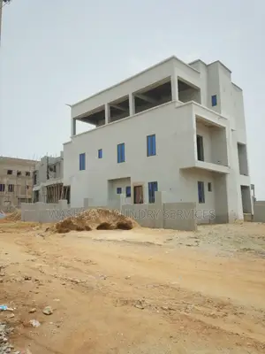 5bdrm Duplex in Ochacho Homes, Life Camp for sale