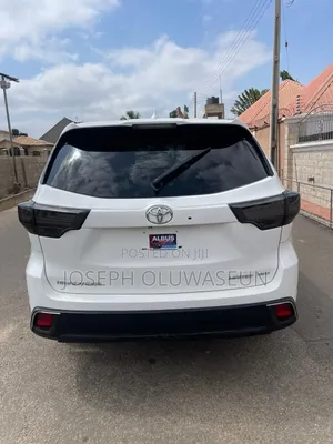 Toyota Highlander Limited 2019 White