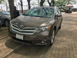 Toyota Venza 2009 Brown