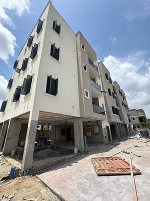 3bdrm Apartment in Yaba Lagos for sale