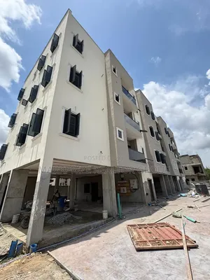 3bdrm Apartment in Yaba Lagos for sale