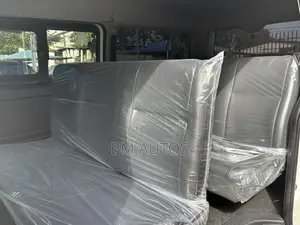 Toyota HiAce 2012 White