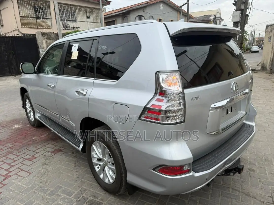 Lexus GX 460 Luxury 2018 Silver