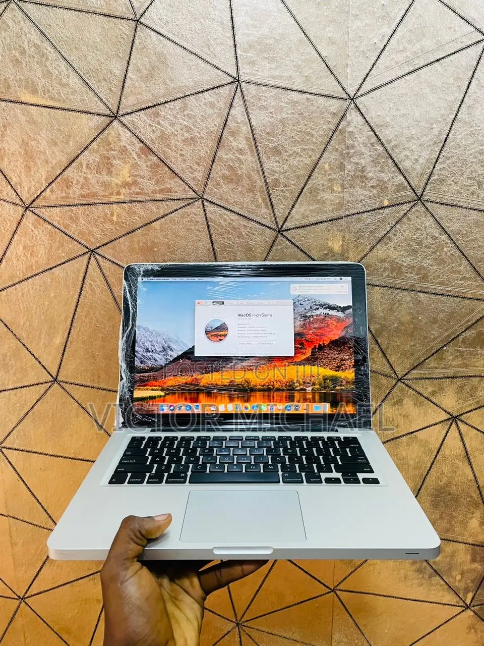 New Laptop Apple MacBook 2012 8GB Intel Core i5 SSD 500GB