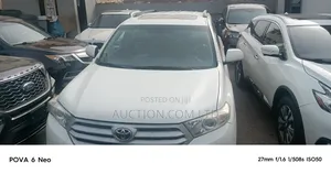 Toyota Highlander Limited 2012 White