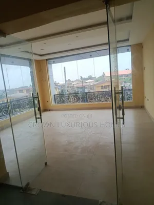 Shops Inside Mall to Let