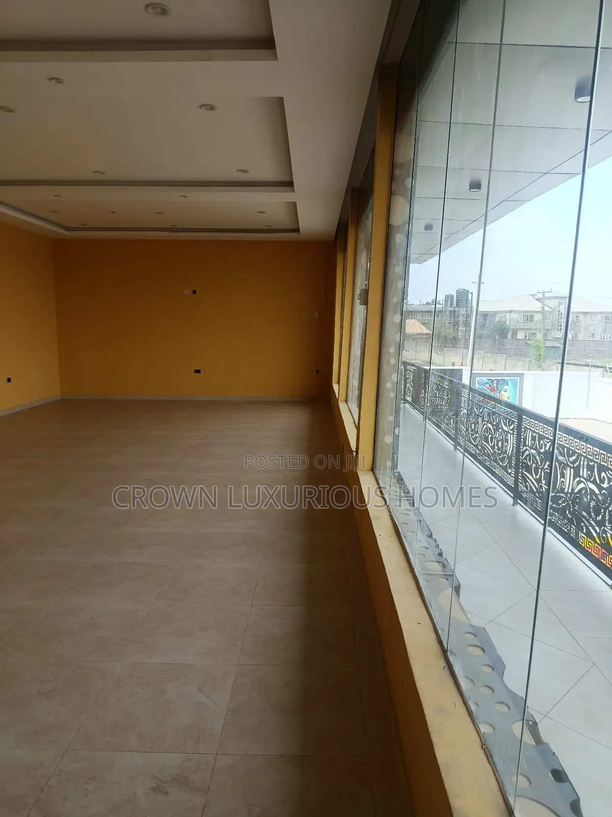 Shops Inside Mall to Let