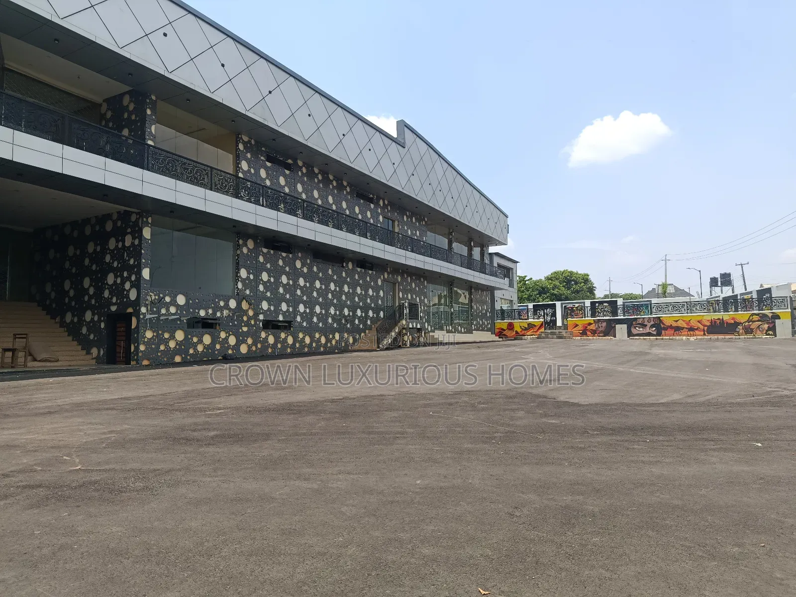 Shops Inside Mall to Let