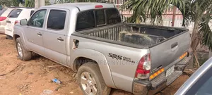 Toyota Tacoma Double Cab V6 2010 Silver