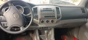 Toyota Tacoma Double Cab V6 2010 Silver