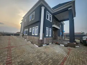 4bdrm Duplex in Oluyole Estate for sale