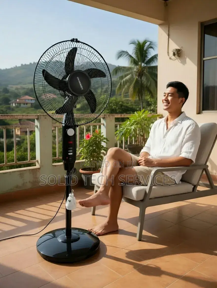 16" Charweek Solar Rechargeable Standing Fan