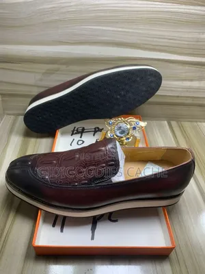 Top Quality Flat Shoes for Men Size 40-46