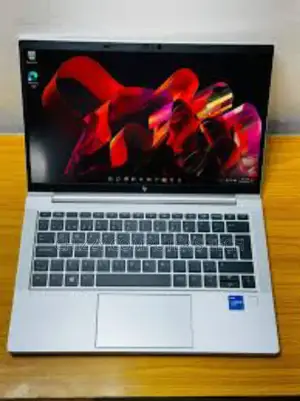 Laptop HP EliteBook 830 G8 16GB Intel Core i5 SSD 256GB
