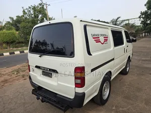 Toyota HiAce 1995 White