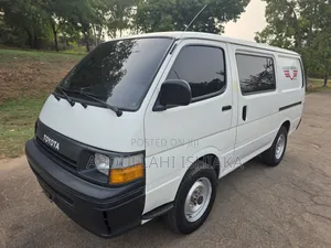 Toyota HiAce 1995 White