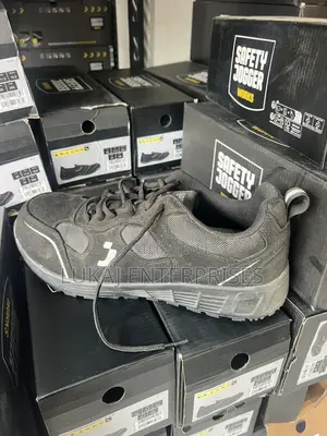 Fuji Low Safety Jogger Boot