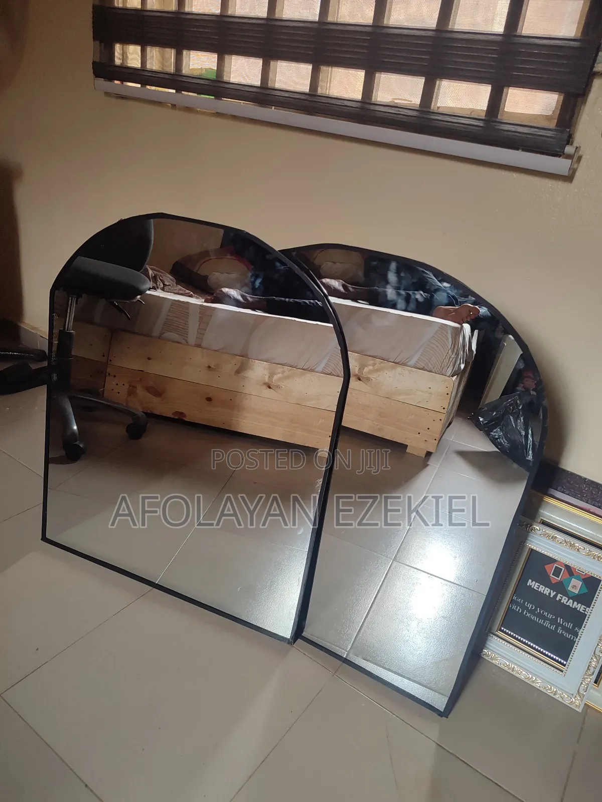 Frameless Mirror