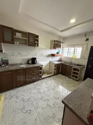 4bdrm Townhouse/Terrace in Guzape District for sale