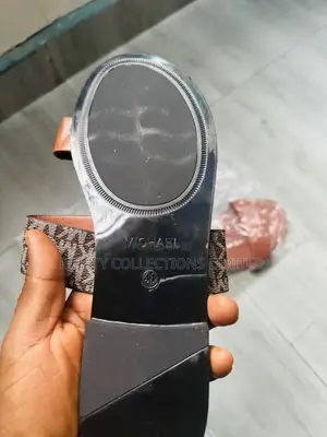 Women Size 41 Flat