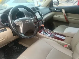 Toyota Highlander Limited 2010 Black