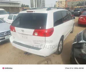 Toyota Sienna 2008 White