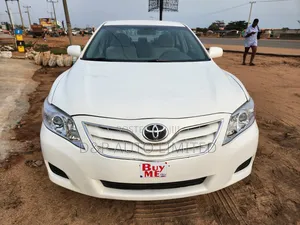 Toyota Camry Base 4dr Sedan (2.5L 4cyl 6M) 2010 White