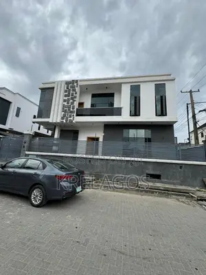 5bdrm Duplex in Osapa london for sale