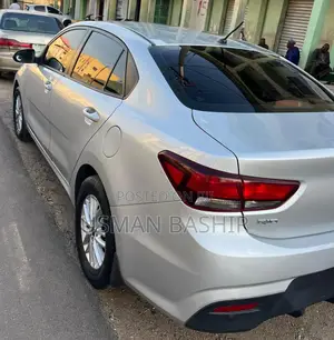 Kia Rio 2018 Silver