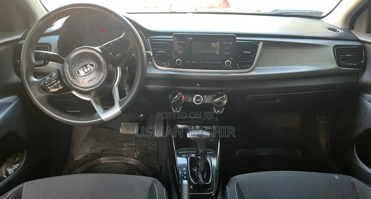 Kia Rio 2018 Silver