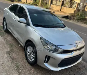Kia Rio 2018 Silver