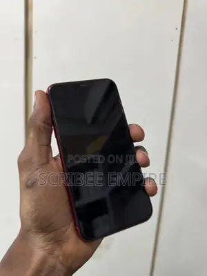 Apple iPhone 11 64 GB Red