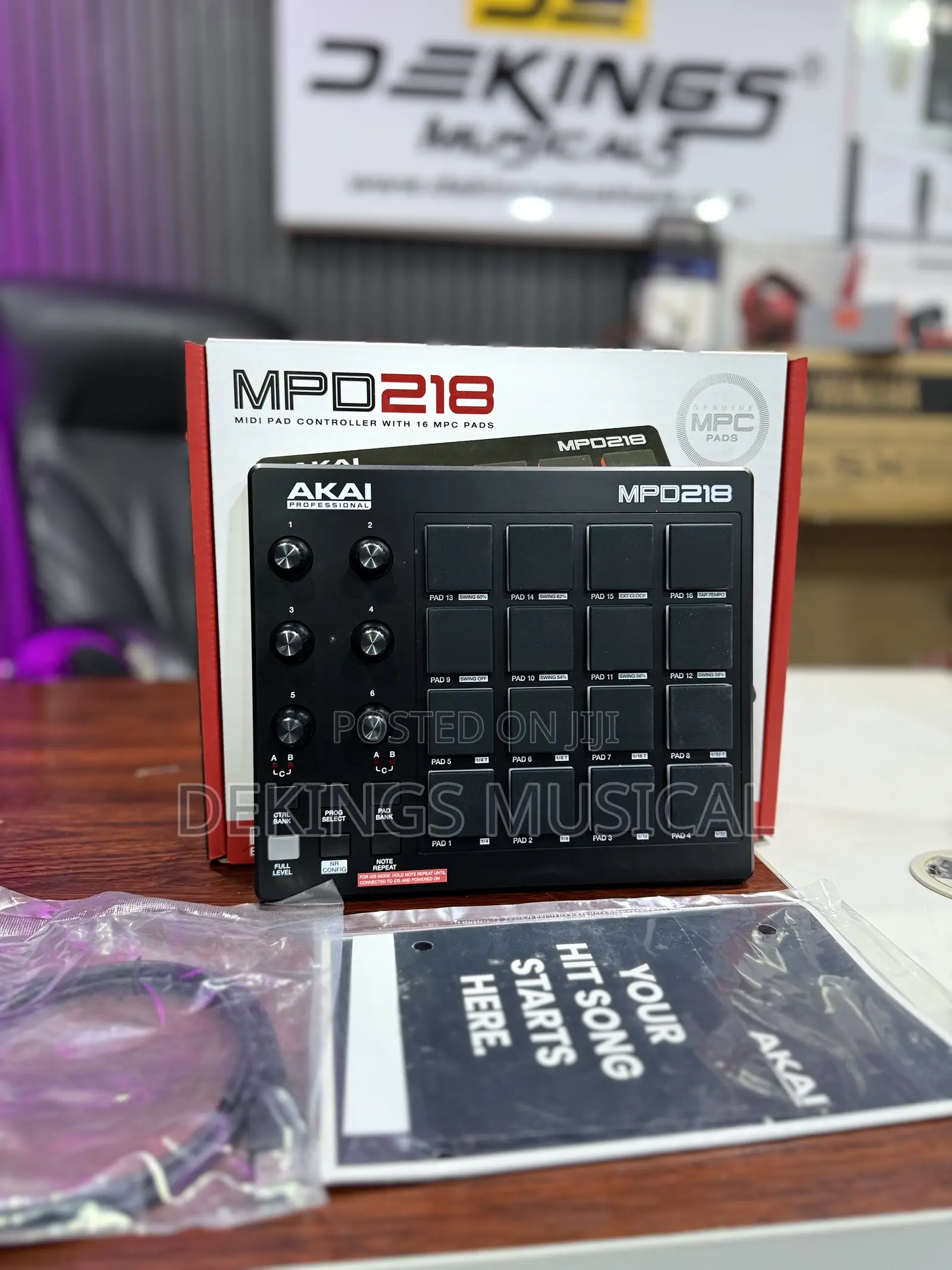 Akai MPD 218 Midi Pad Controller