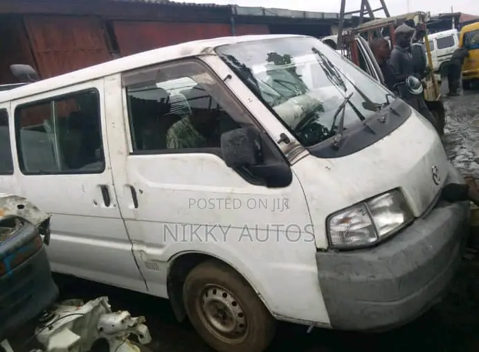 Nissan Vanette 2010 White