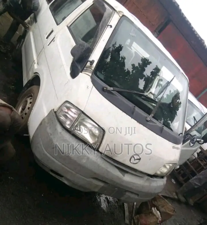 Nissan Vanette 2010 White
